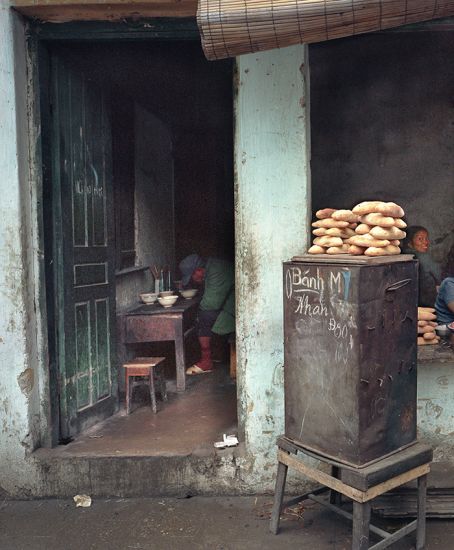 Street life 15_Bread stall